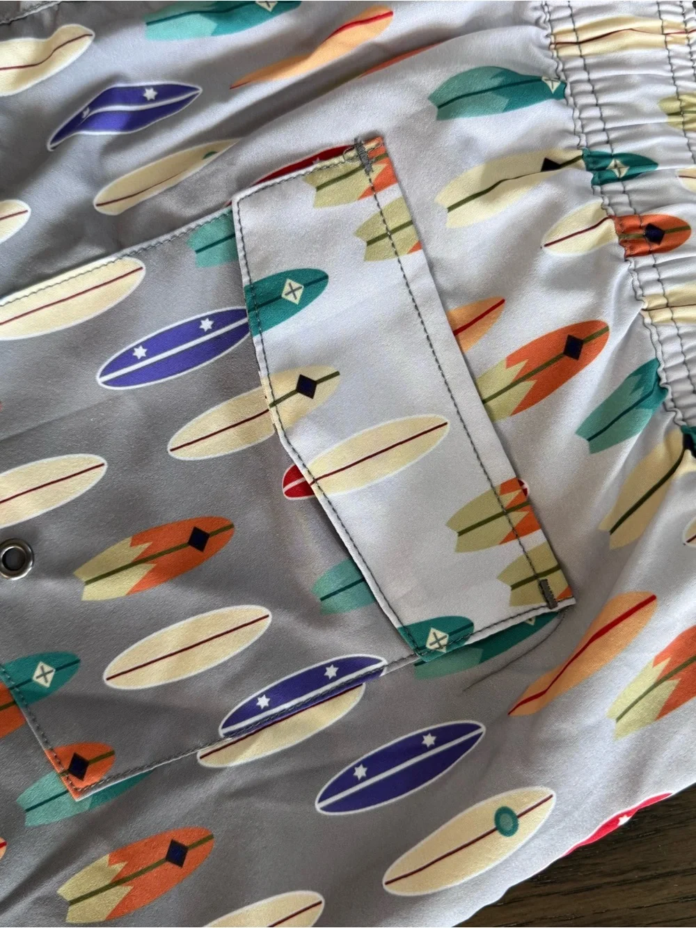 NWT XL Silkworld Men's Gray Surfboard-Print Swim Hybrids with Teal Liner